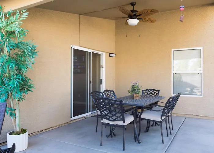 Cozy House W Pool Near State Farm Stadium Ferienhaus *